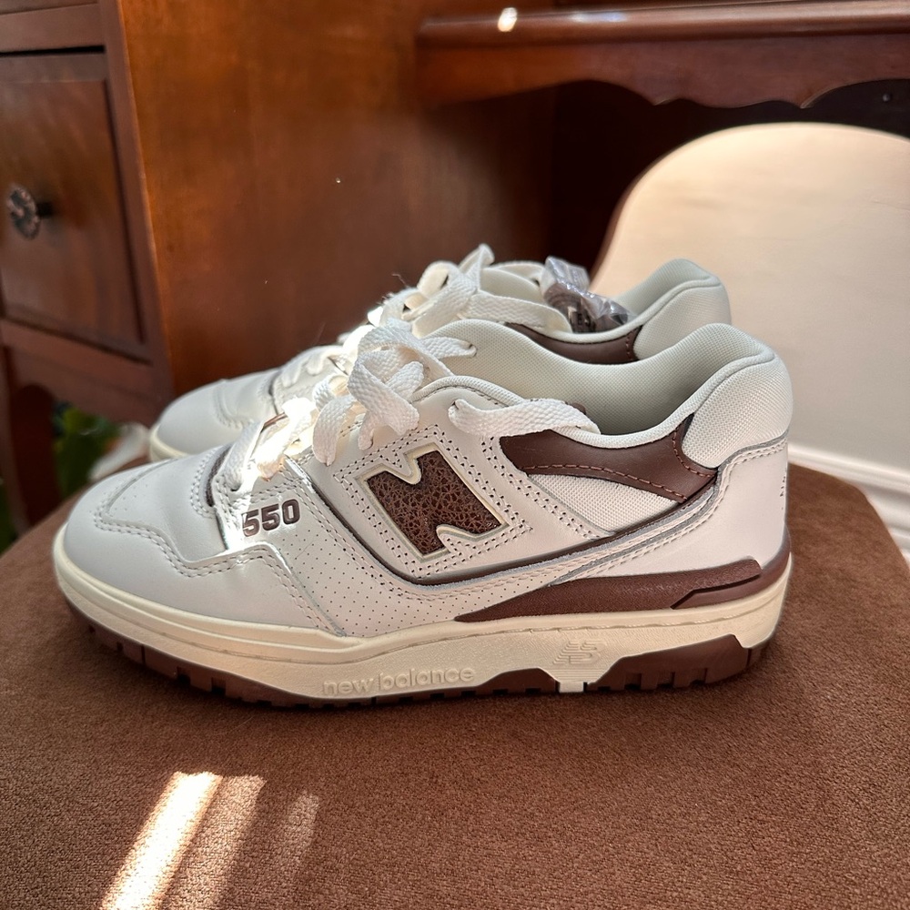 NEW BALANCE x Aime Leon Dore 550 Sneaker - Picture 3 of 4